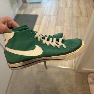 Nike Emerald Green Canvas Sneakers